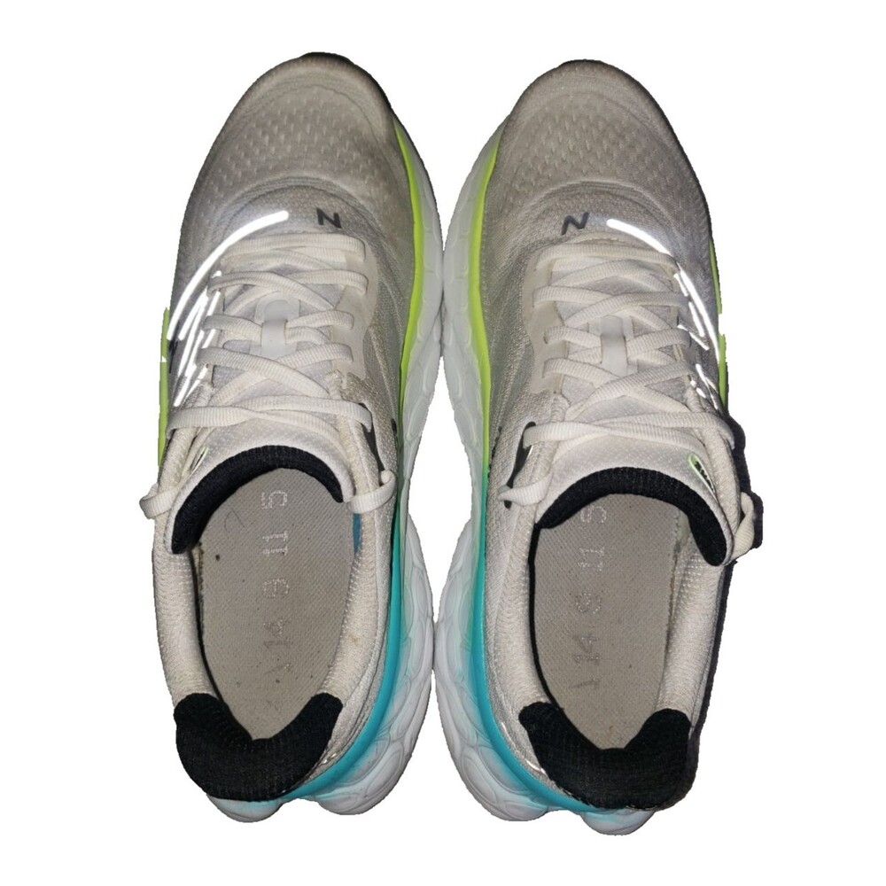 New Balance Fresh Foam More V4 White Electric Teal size Men's Size 11 D MMORWT4 - Picture 8 of 12